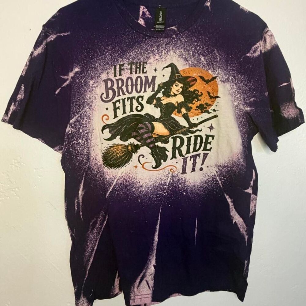 Custom halloween T-shirt sz med